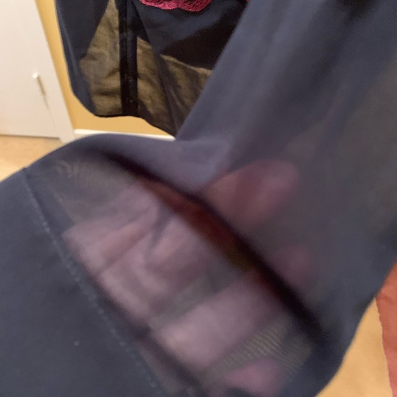 Akris sheer top with embroidered front and adjustable camisole 🔴 - Picture 7 of 16